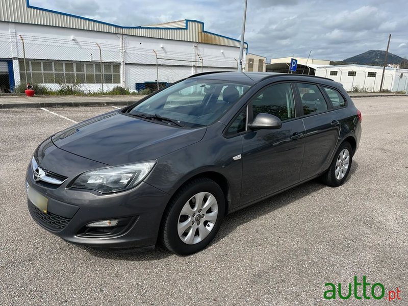 2014' Opel Astra Sports Tourer photo #1