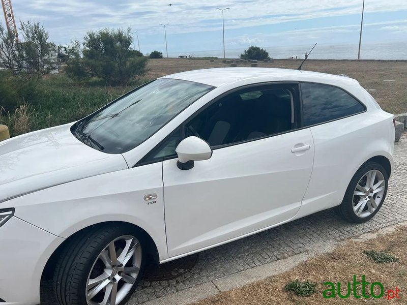 2012' SEAT Ibiza photo #4