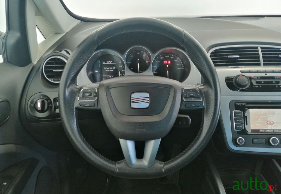 2010' SEAT Altea photo #6