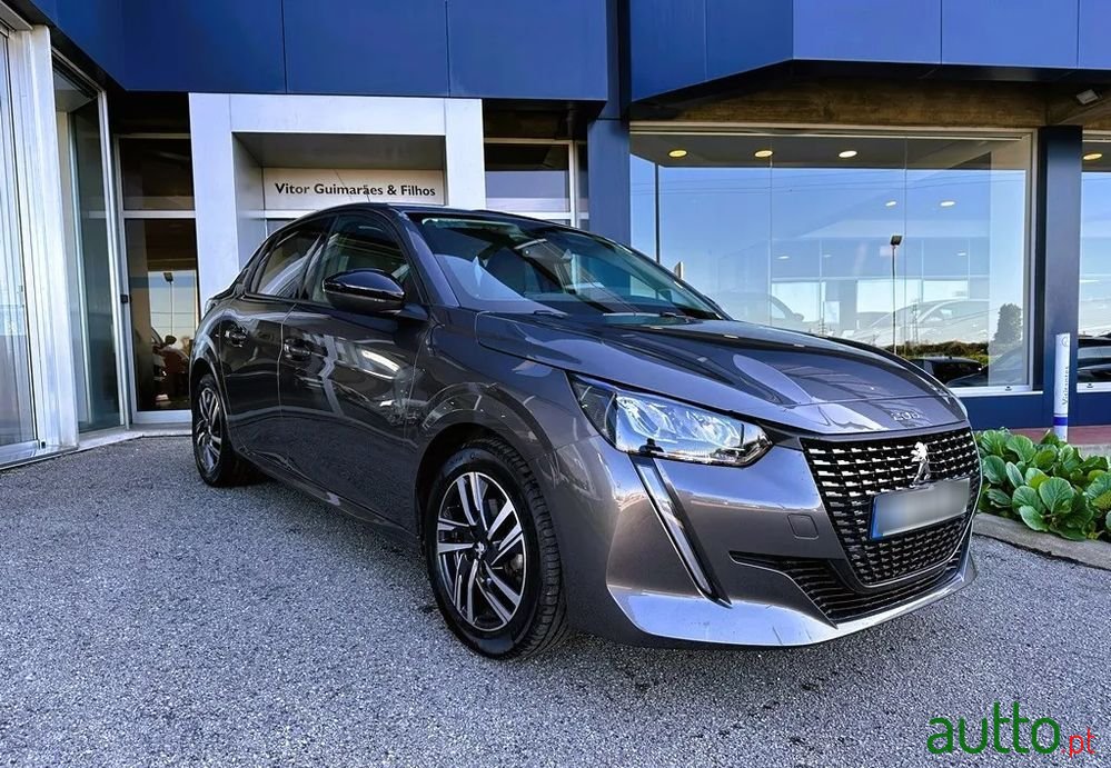 2022' Peugeot 208 photo #3