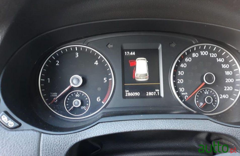 2014' Volkswagen Sharan photo #5