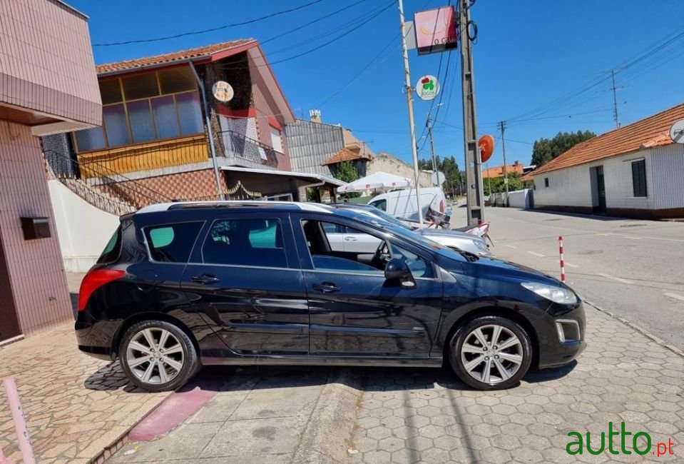 2012' Peugeot 308 Sw photo #6