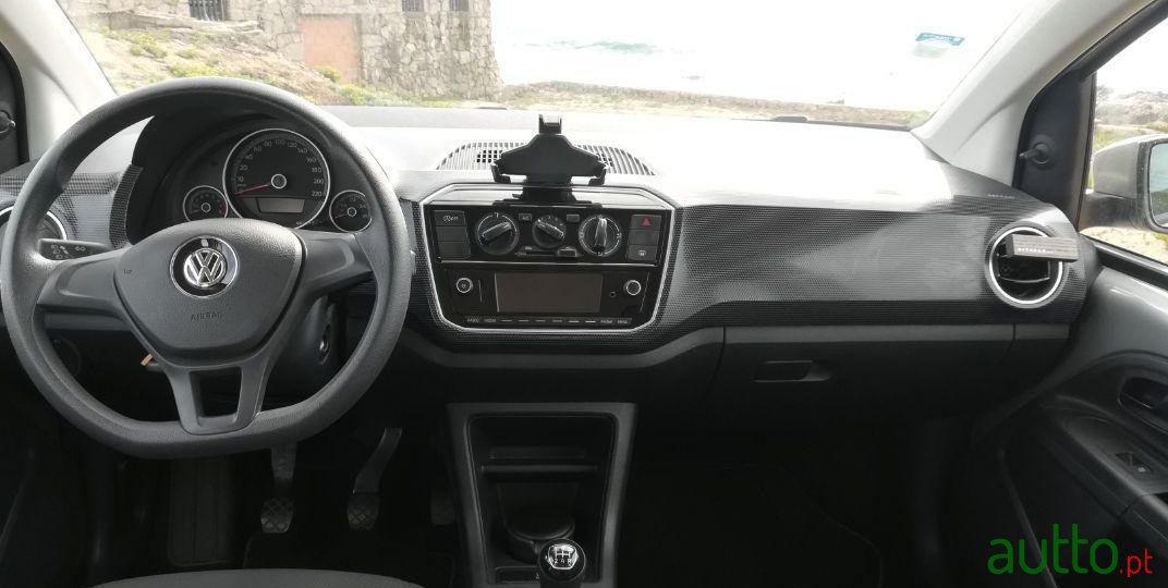 2017' Volkswagen Up! photo #2