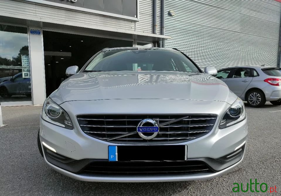 2015' Volvo V60 photo #1