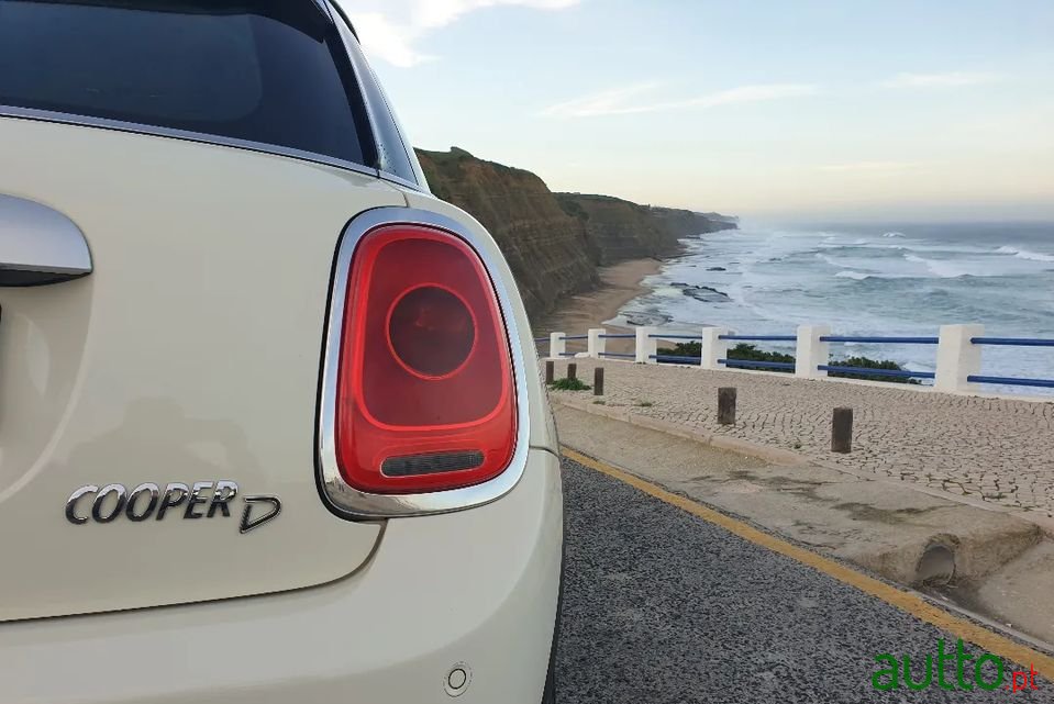 2015' MINI Cooper photo #3