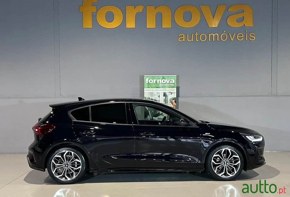 2023' Ford Focus photo #4