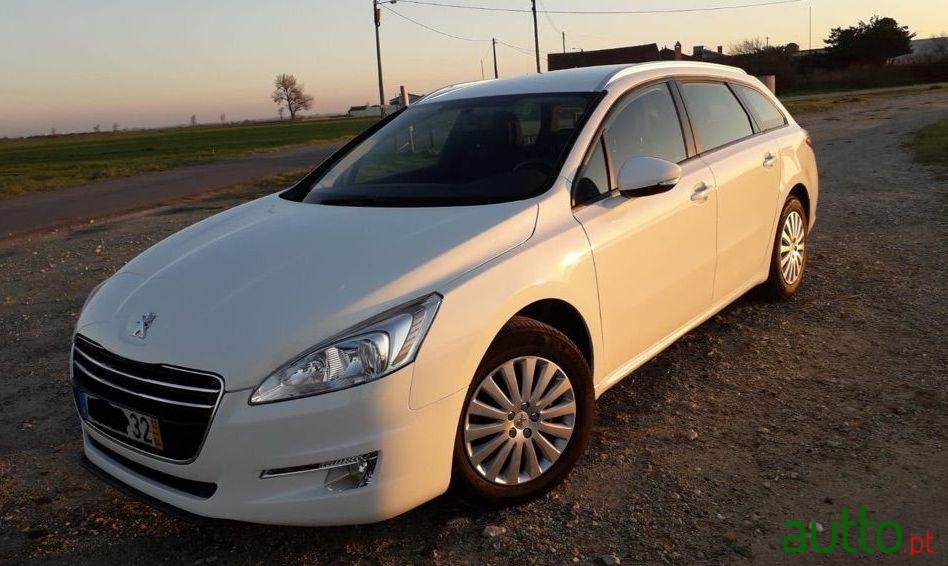 2013' Peugeot 508 Sw photo #2