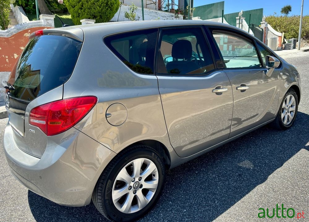 2010' Opel Meriva 1.3 Cdti Cosmo photo #1