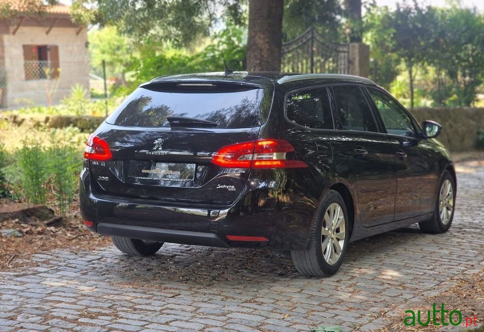 2020' Peugeot 308 Sw photo #6