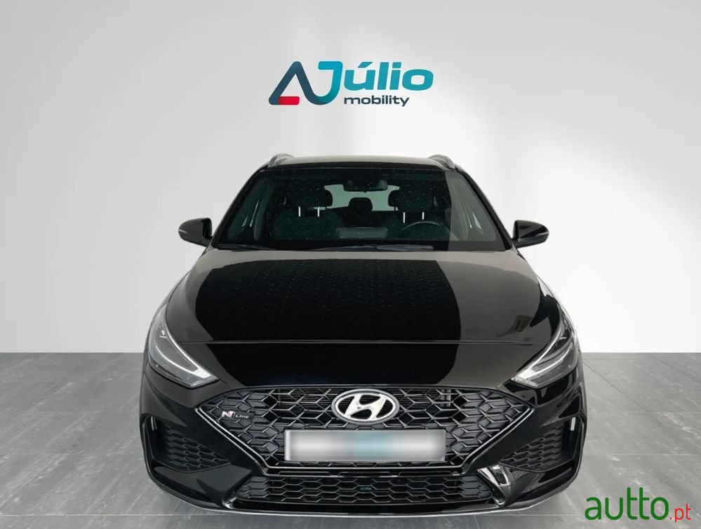 2022' Hyundai i30 Sw photo #2