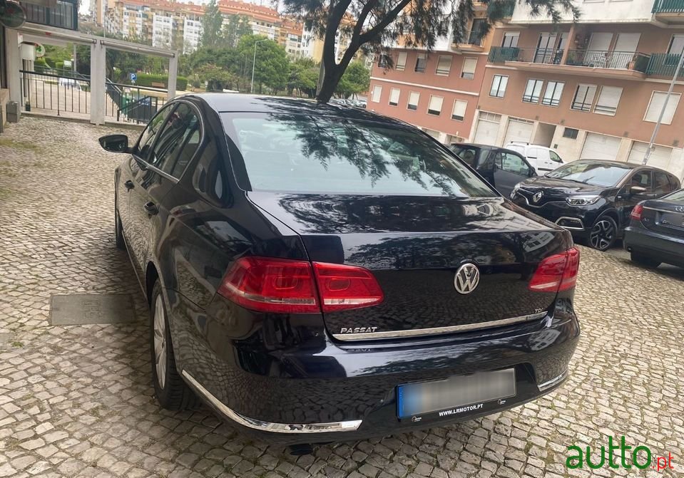 2013' Volkswagen Passat photo #4