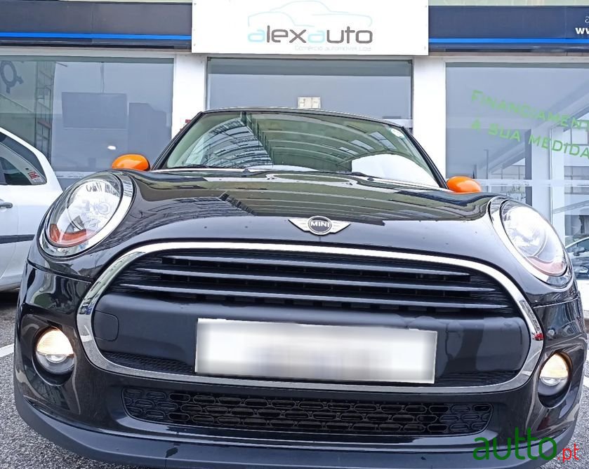 2017' MINI One photo #4