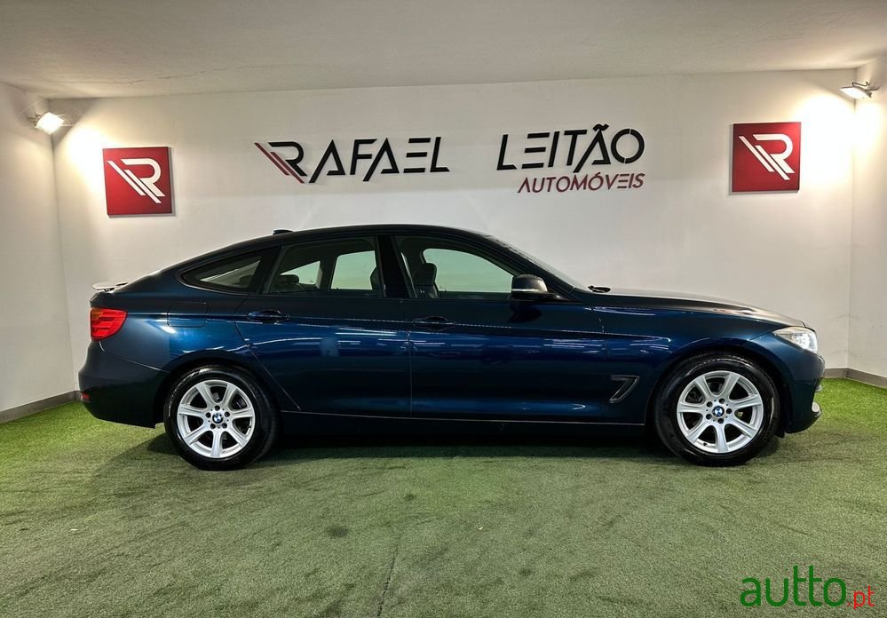 2014' BMW 318 Gran Turismo photo #6