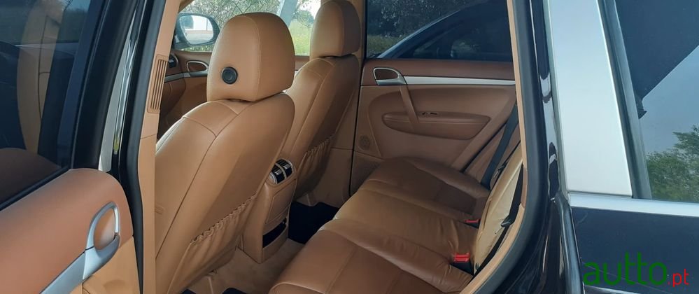 2006' Porsche Cayenne Tiptronic photo #6