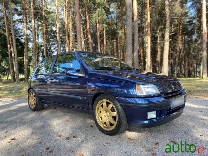 1994' Renault Clio photo #6