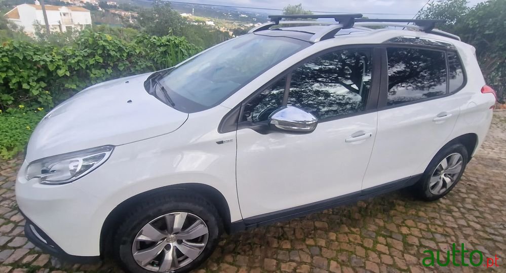 2016' Peugeot 2008 photo #5