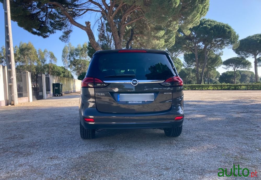 2016' Opel Zafira photo #6