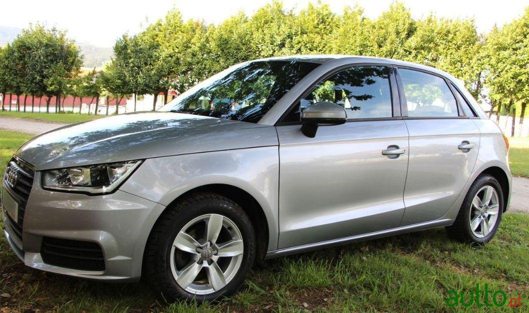 2015' Audi A1 Sportback photo #1