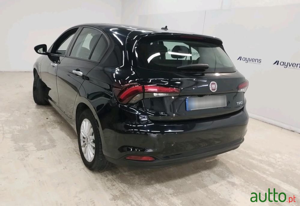 2021' Fiat Tipo 1.3 Multijet Life photo #2