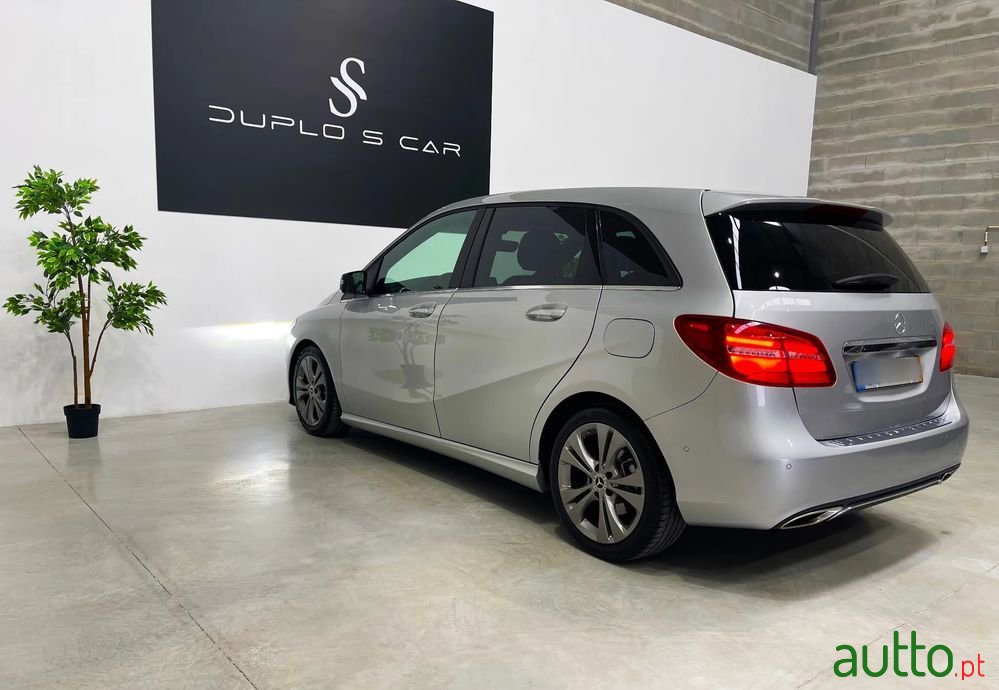 2018' Mercedes-Benz B 180 D Style photo #6