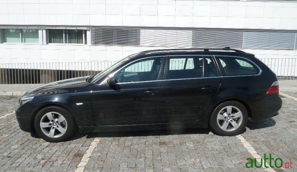 2008' BMW 520 photo #4