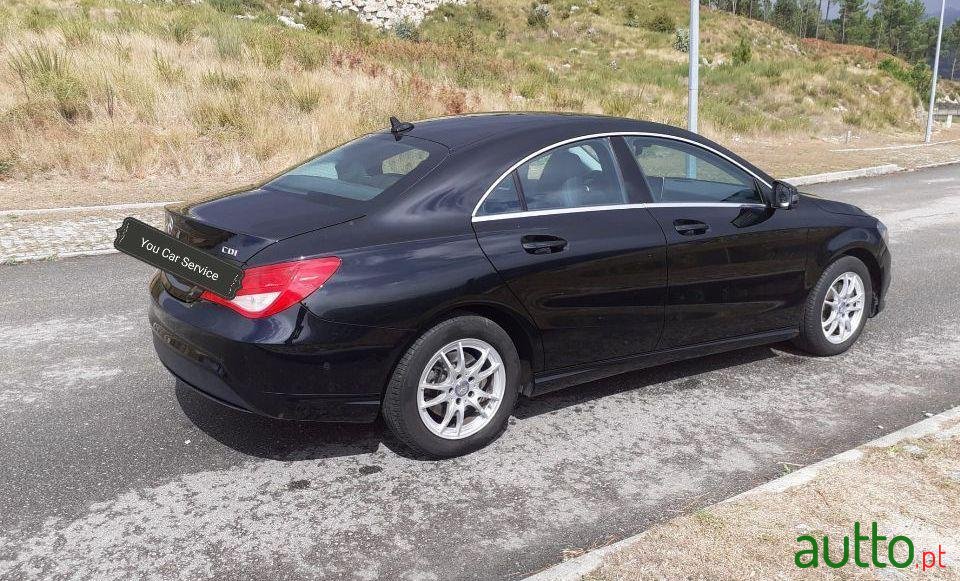 2015' Mercedes-Benz Cla-180 Cdi photo #1