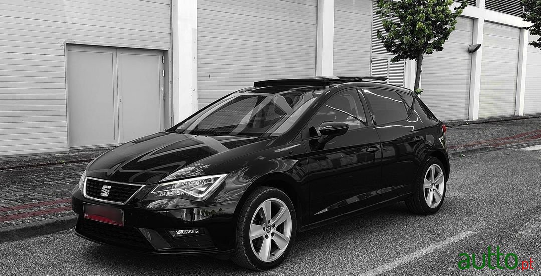 2019' SEAT Leon photo #1