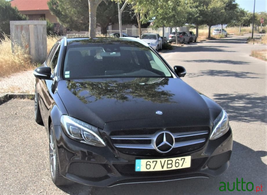 2015' Mercedes-Benz C-220 photo #1