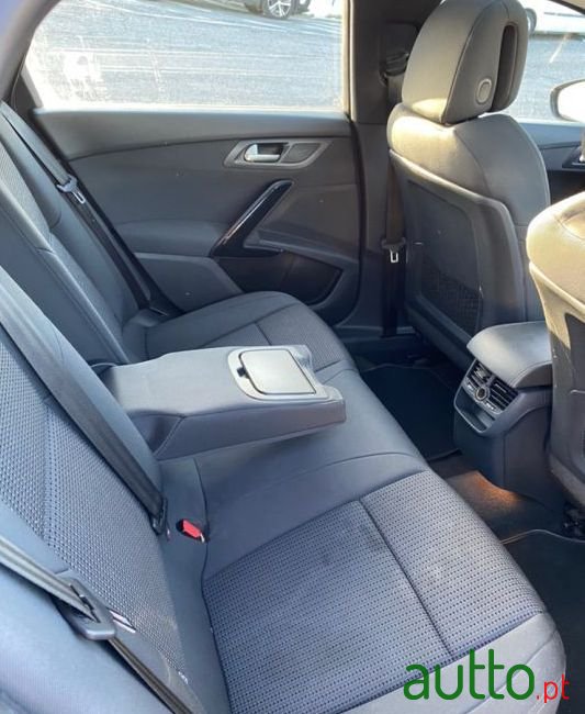 2016' Peugeot 508 Sw photo #2