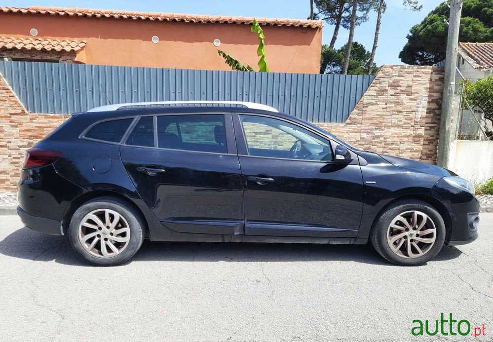 2016' Renault Mégane Sport Tourer photo #5