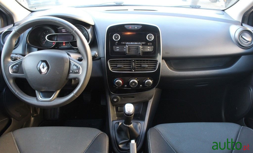 2018' Renault Clio Ver-1-5-Dci-Zen photo #6