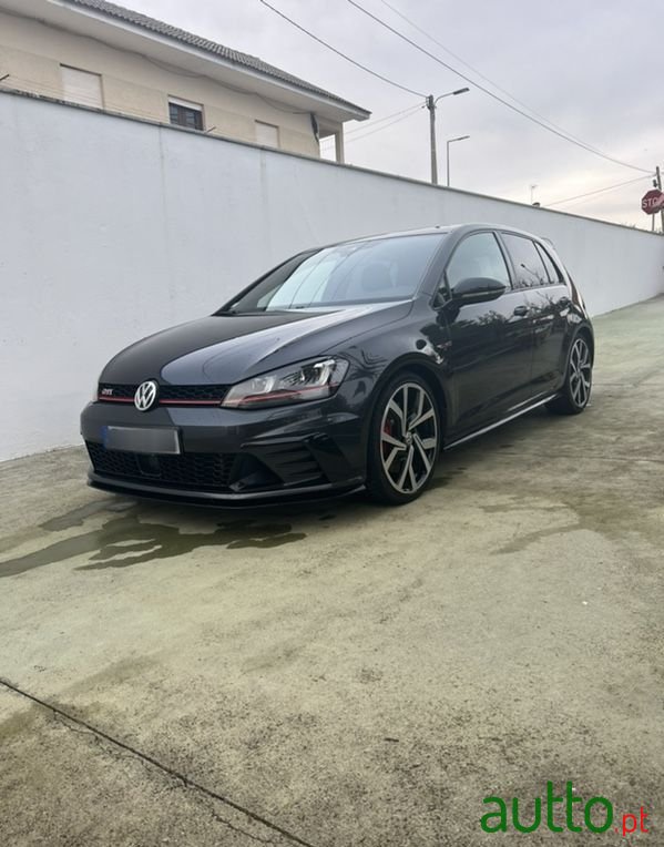 2017' Volkswagen Golf Gti Clubsport Dsg photo #2