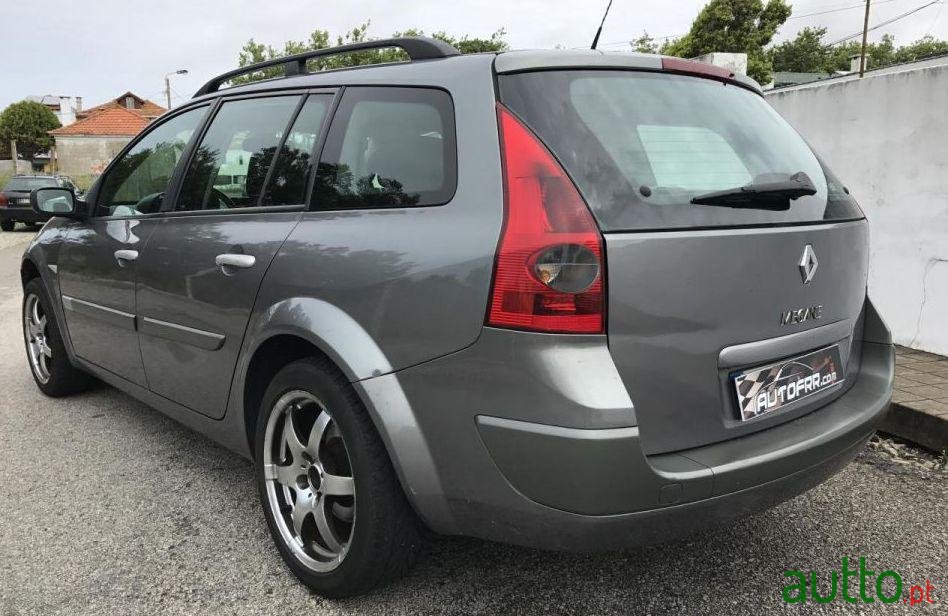2004' Renault Megane Break photo #2