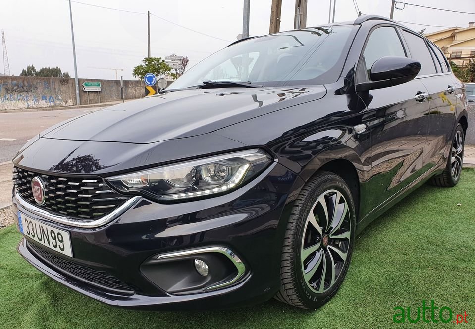 2018' Fiat Tipo Station Wagon photo #3