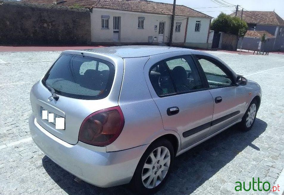 2003' Nissan Almera photo #2