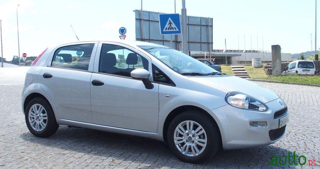 2015' Fiat Grande-Punto 1.2 Easy photo #2