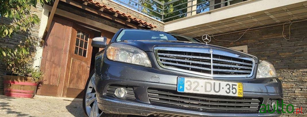 2007' Mercedes-Benz C-220 Nacional photo #2