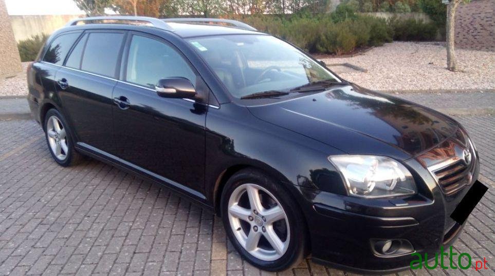 2007' Toyota Avensis photo #2