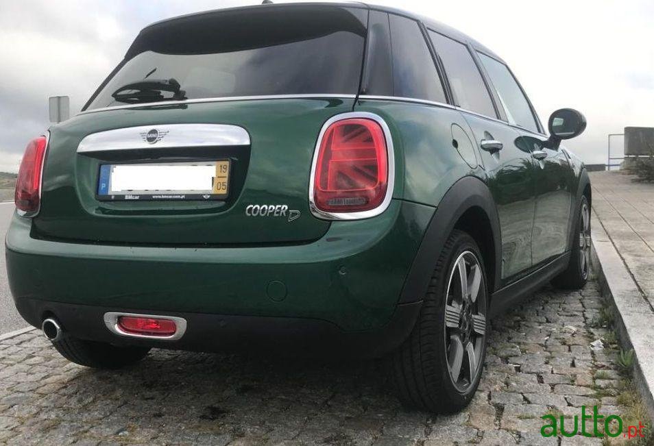 2019' MINI Cooper photo #2