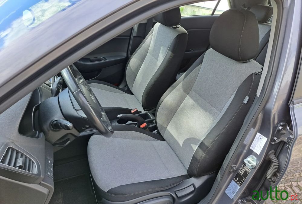 2015' Hyundai i20 photo #6