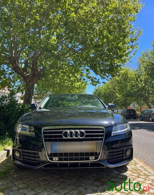 2010' Audi A4 photo #3