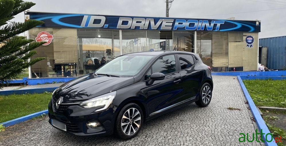 2019' Renault Clio photo #1