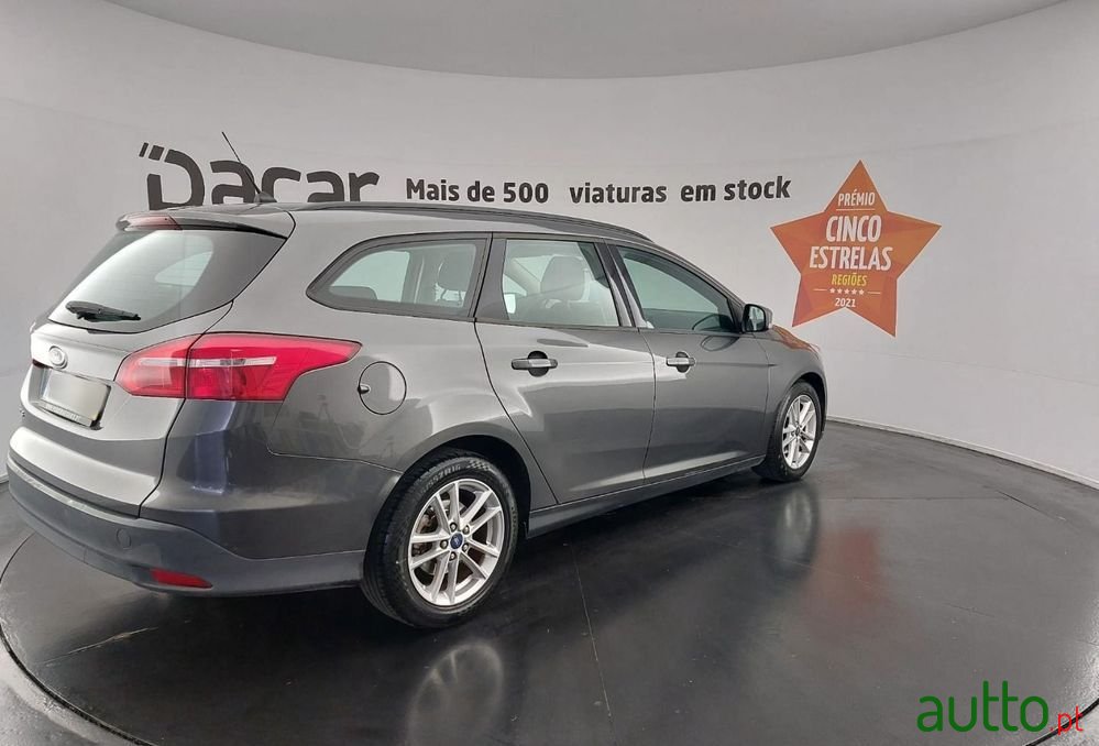 2017' Ford Focus Sw photo #4