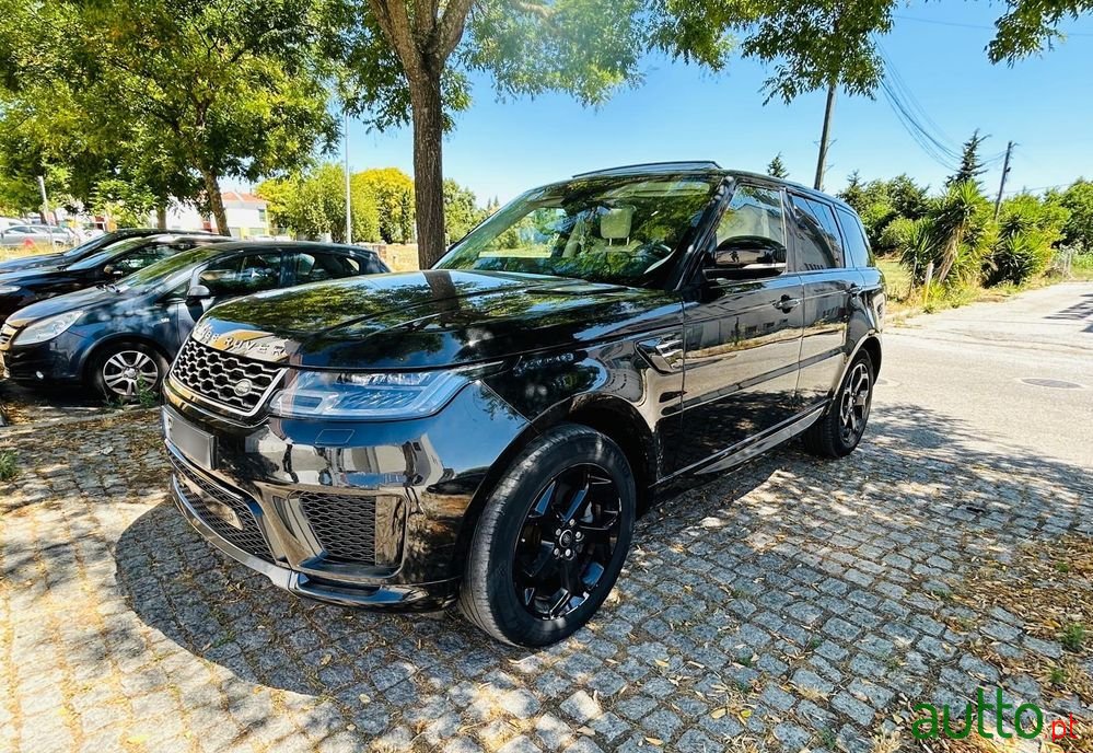 2018' Land Rover Range Rover Sport photo #2