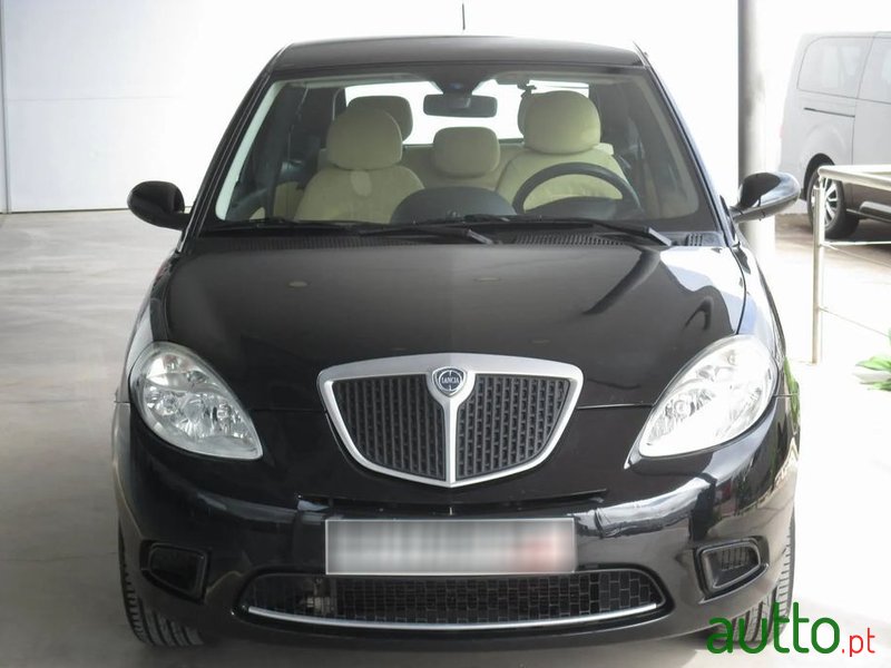 2009' Lancia Ypsilon 1.2 Argento photo #2