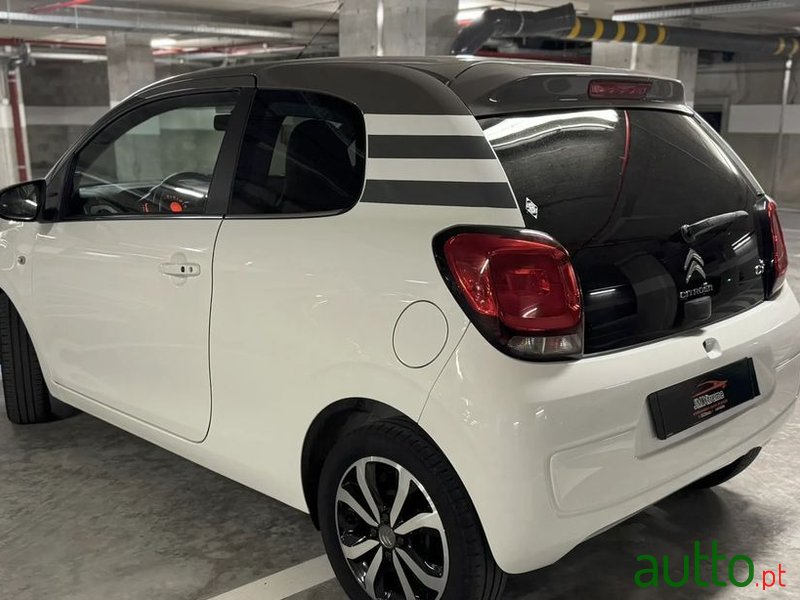 2014' Citroen C1 1.2 Vti Shine photo #3