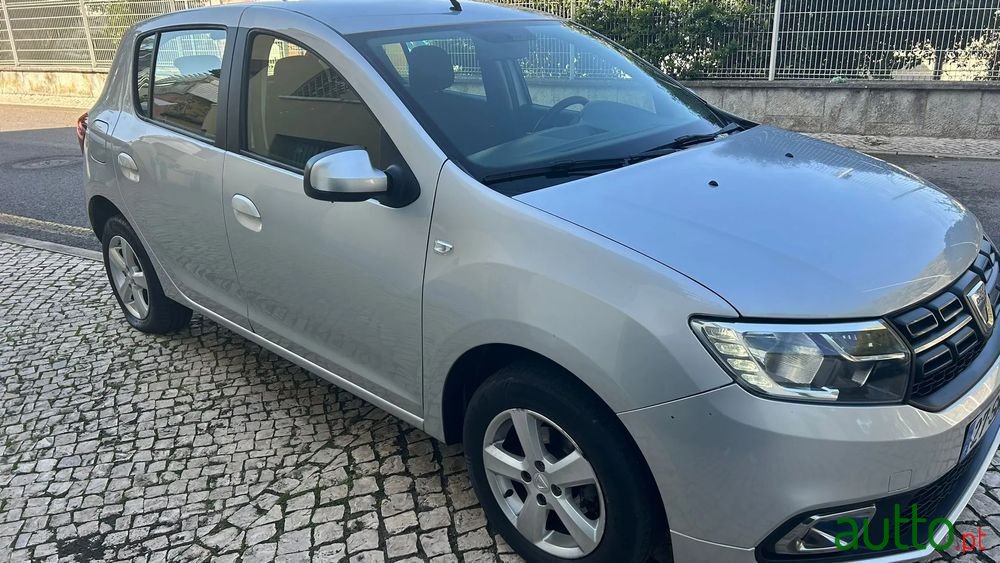 2017' Dacia Sandero Comfort photo #6