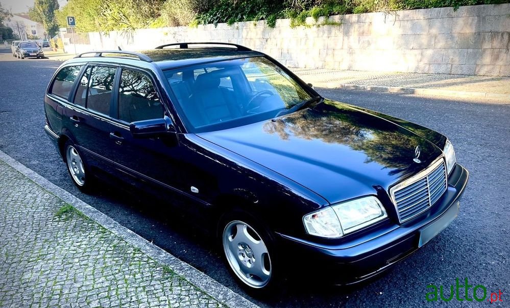 2000' Mercedes-Benz C 220 photo #5