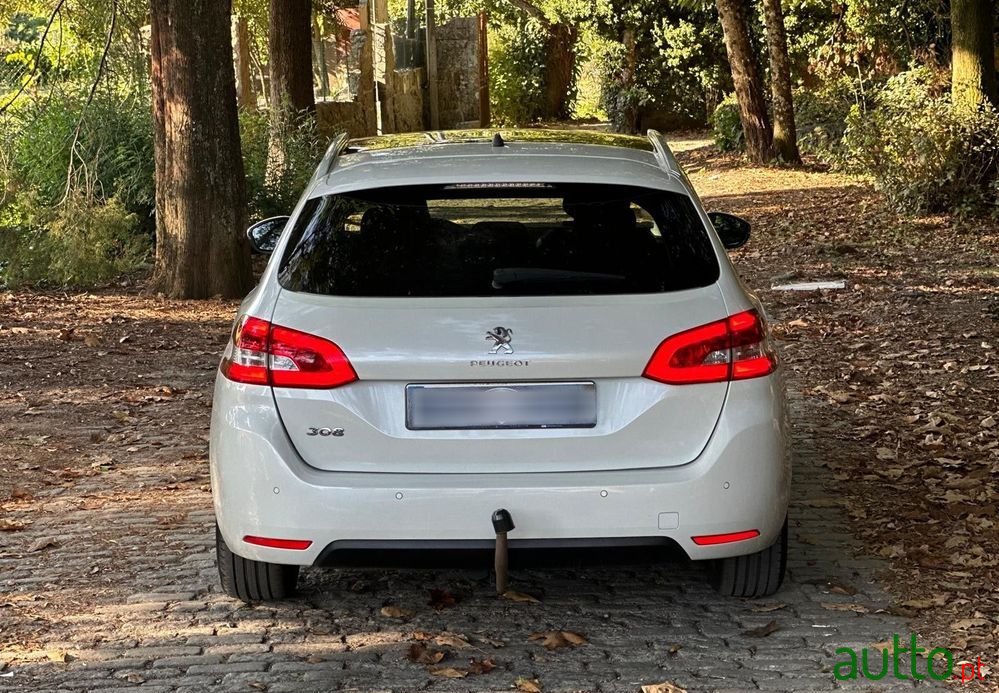 2019' Peugeot 308 photo #5