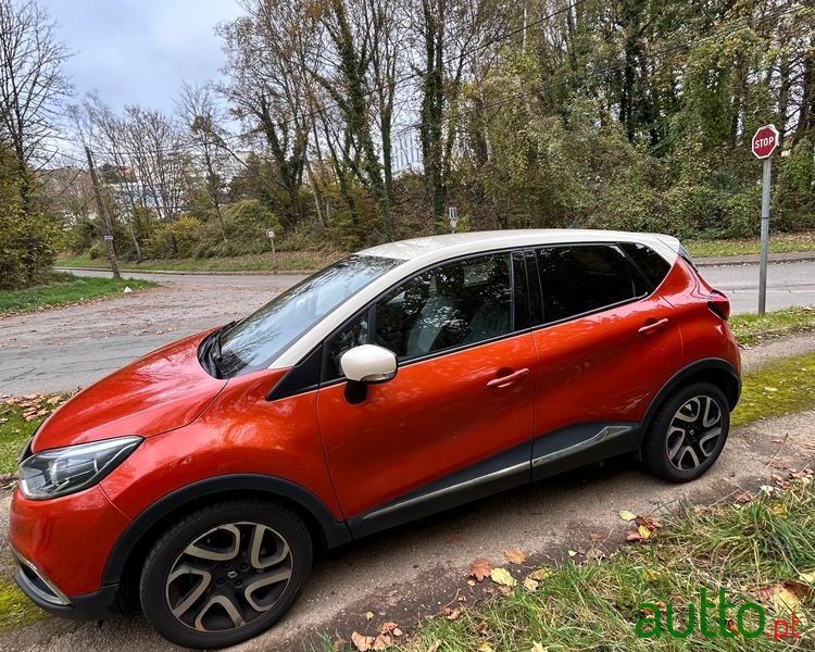 2016' Renault Captur 1.5 Dci photo #2